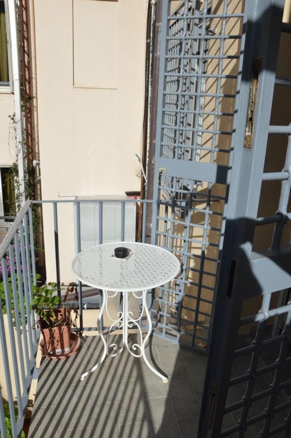 Love Nest In The Heart Of Rome Lägenhet Exteriör bild